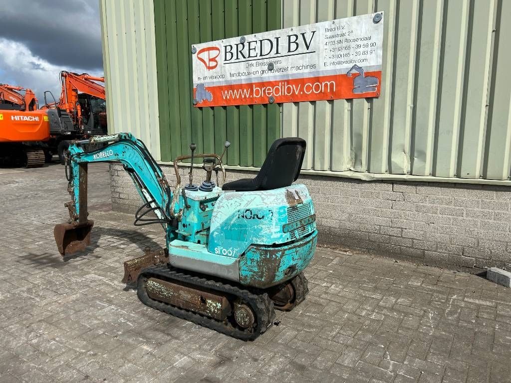 Minibagger del tipo Kobelco SK 007-2, Gebrauchtmaschine In Roosendaal (Immagine 3)