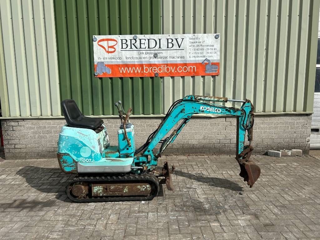 Minibagger del tipo Kobelco SK 007-2, Gebrauchtmaschine In Roosendaal (Immagine 2)