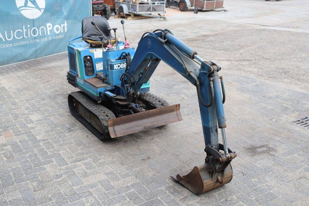Minibagger of the type Kobelco SK007, Gebrauchtmaschine in Antwerpen (Picture 8)