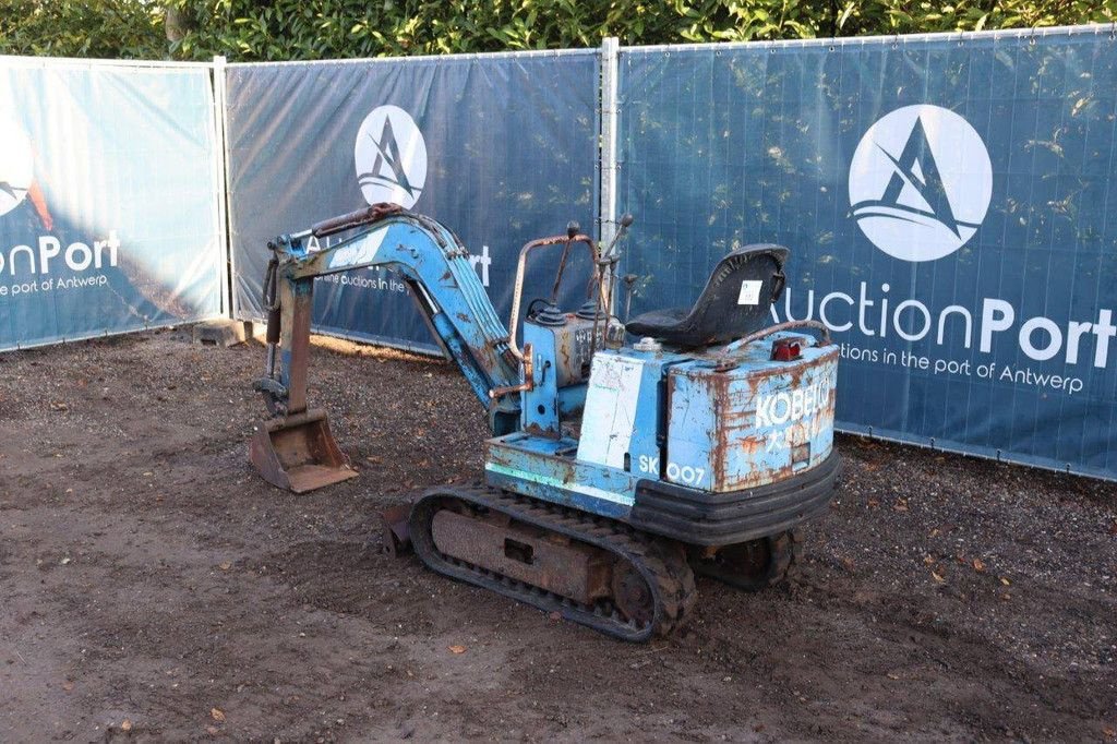 Minibagger of the type Kobelco SK007, Gebrauchtmaschine in Antwerpen (Picture 3)