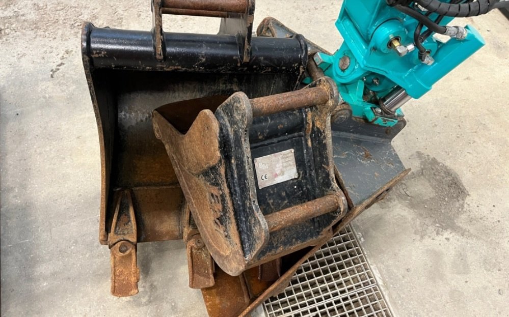 Minibagger du type Kobelco SK10SR, Gebrauchtmaschine en Frankfurt (Photo 3)