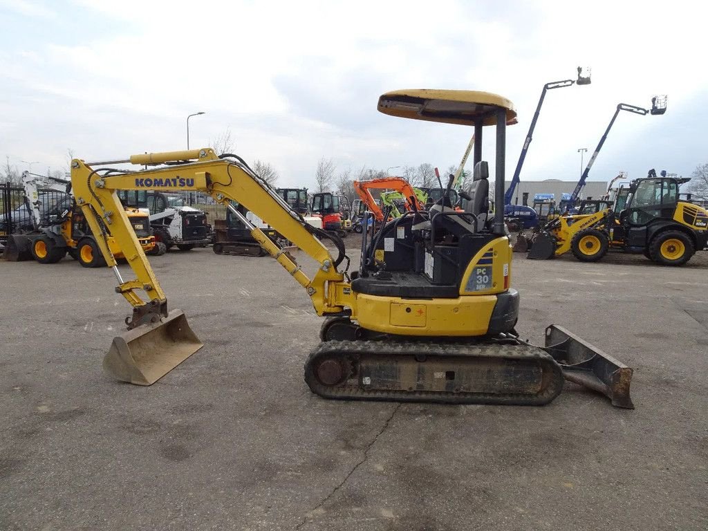 Minibagger Türe ait Komatsu PC30MR-3, Gebrauchtmaschine içinde Zutphen (resim 5)
