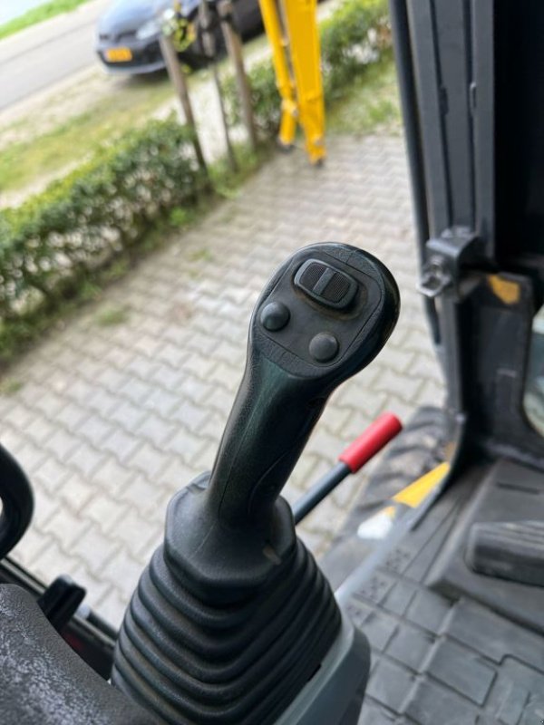 Minibagger des Typs Komatsu PC35MR-5 (Airco/ 2019/ 5.623uur), Gebrauchtmaschine in Nijkerk (Bild 8)