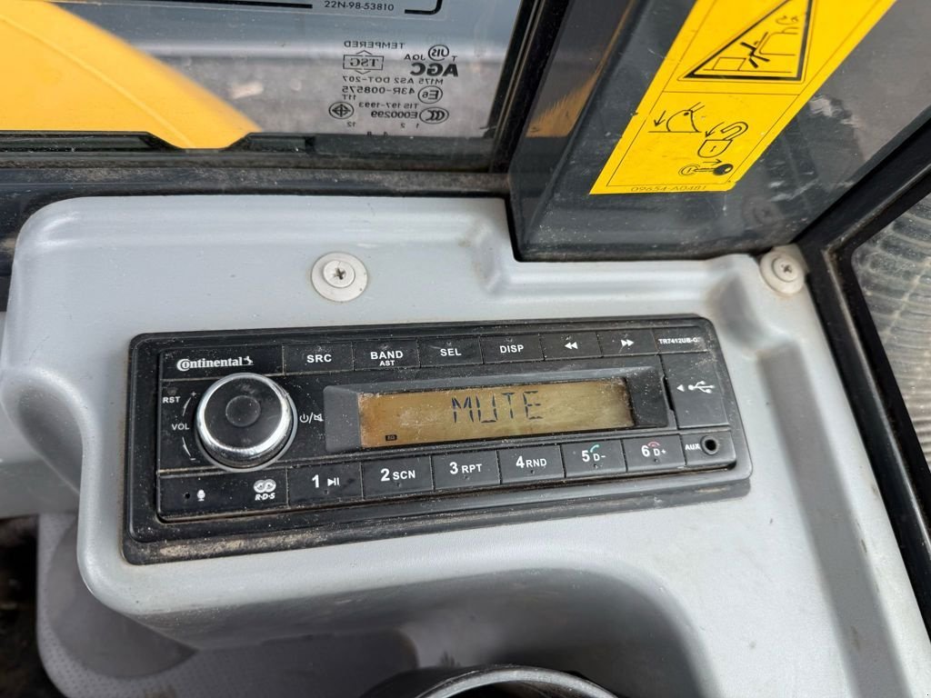 Minibagger des Typs Komatsu PC35MR-5 (Airco/ 2019/ 5.623uur), Gebrauchtmaschine in Nijkerk (Bild 9)