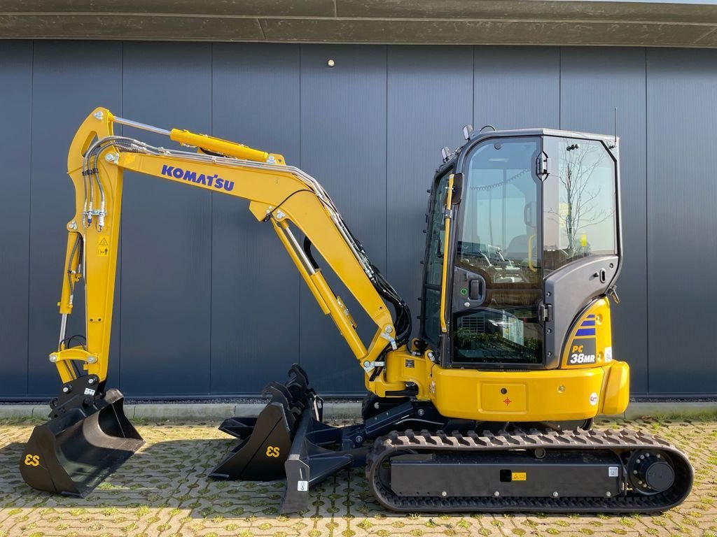 Minibagger des Typs Komatsu PC38MR-5 (nieuwe cabine / bj. 2025), Neumaschine in Nijkerk (Bild 2)