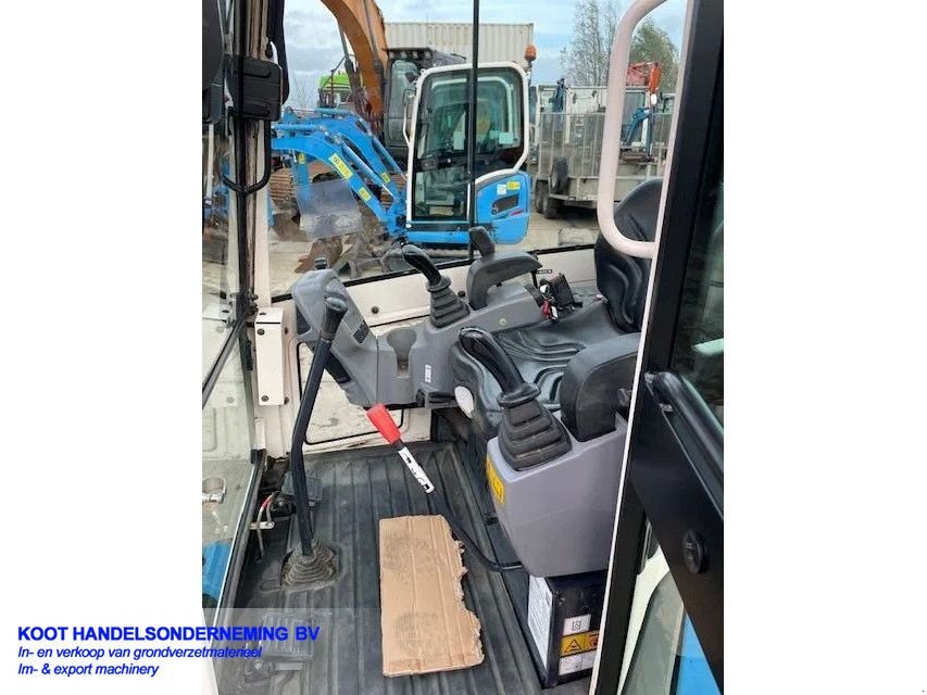 Minibagger des Typs Kubota KX 016-4 3 buckets! Low Hours, Gebrauchtmaschine in Nieuwerkerk aan den IJssel (Bild 7)