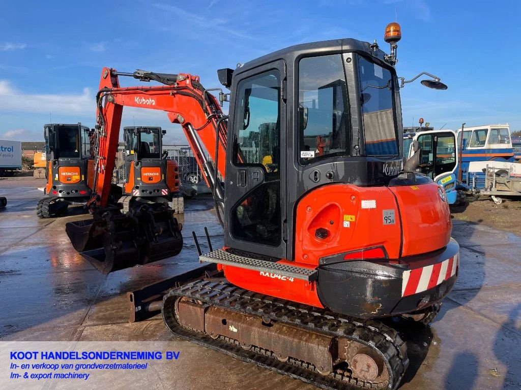 Minibagger типа Kubota KX 042-4 3 Buckets, Gebrauchtmaschine в Nieuwerkerk aan den IJssel (Фотография 2)