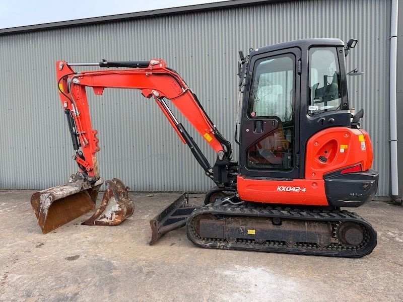 Minibagger du type Kubota KX 042-4, Gebrauchtmaschine en Beveren-Waas Melsele