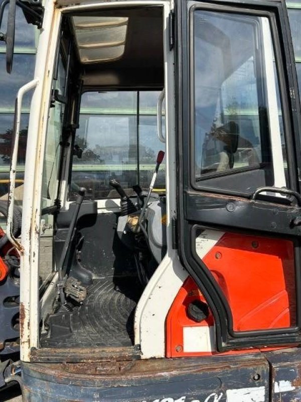 Minibagger типа Kubota KX 121-3, Gebrauchtmaschine в Roosendaal (Фотография 10)