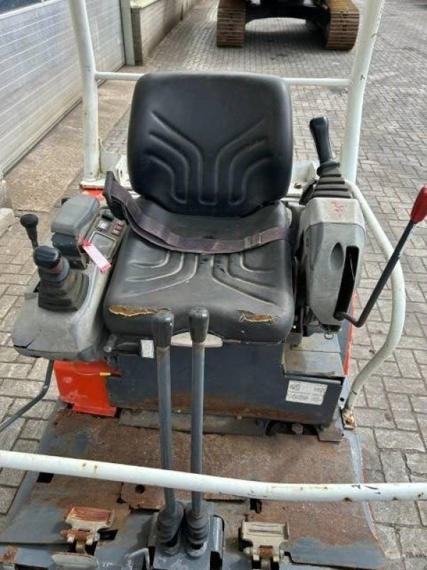 Minibagger typu Kubota KX 36-3, Gebrauchtmaschine v Roosendaal (Obrázek 9)