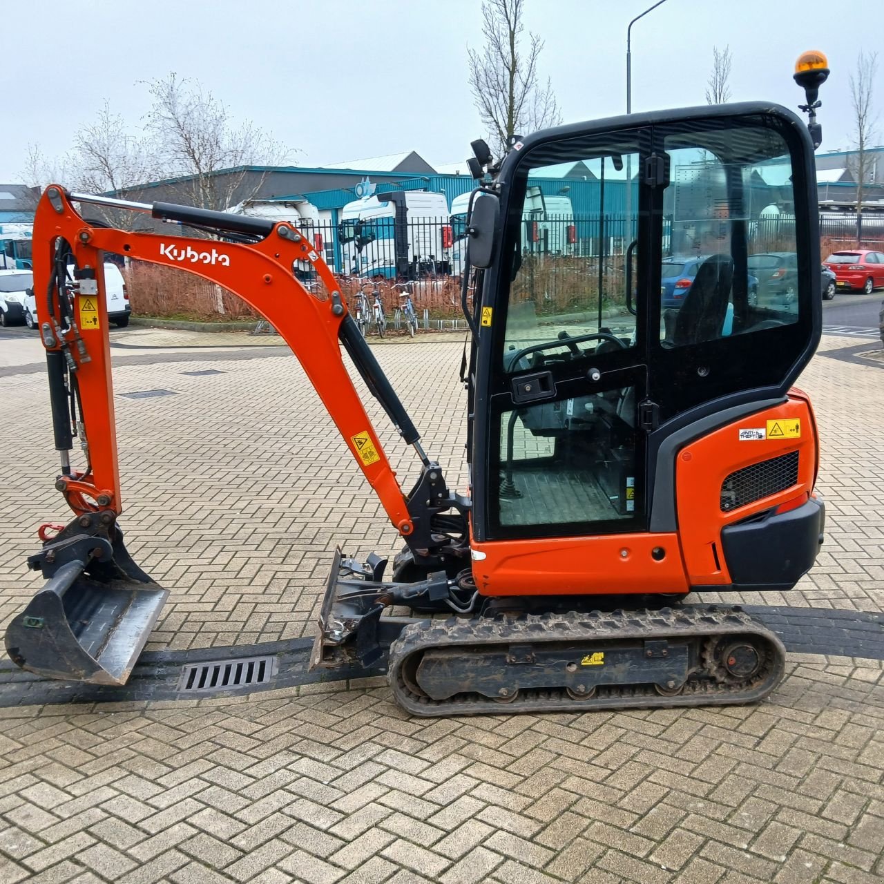 Minibagger del tipo Kubota KX019-4, Gebrauchtmaschine In Alblasserdam (Immagine 2)