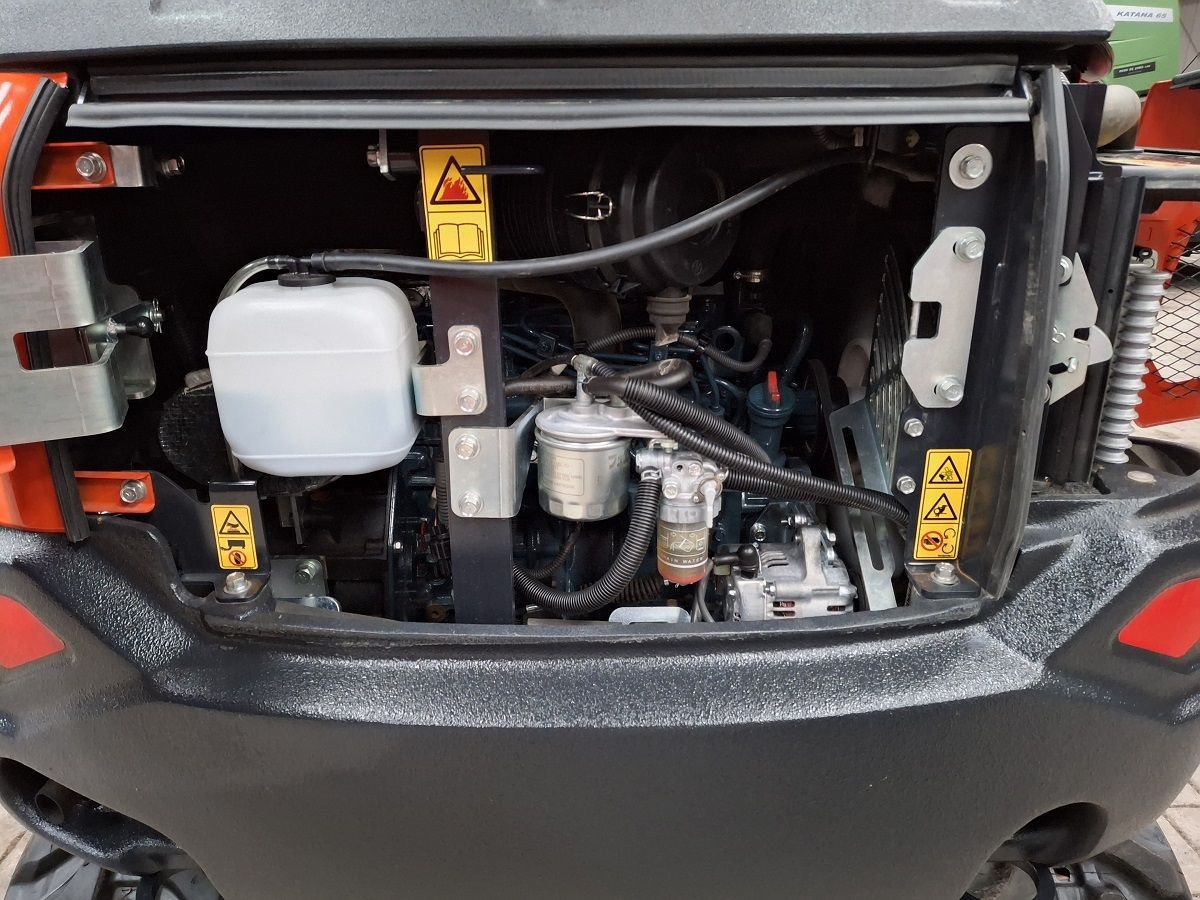 Minibagger del tipo Kubota KX030-4 HI, Neumaschine In Donkerbroek (Immagine 7)