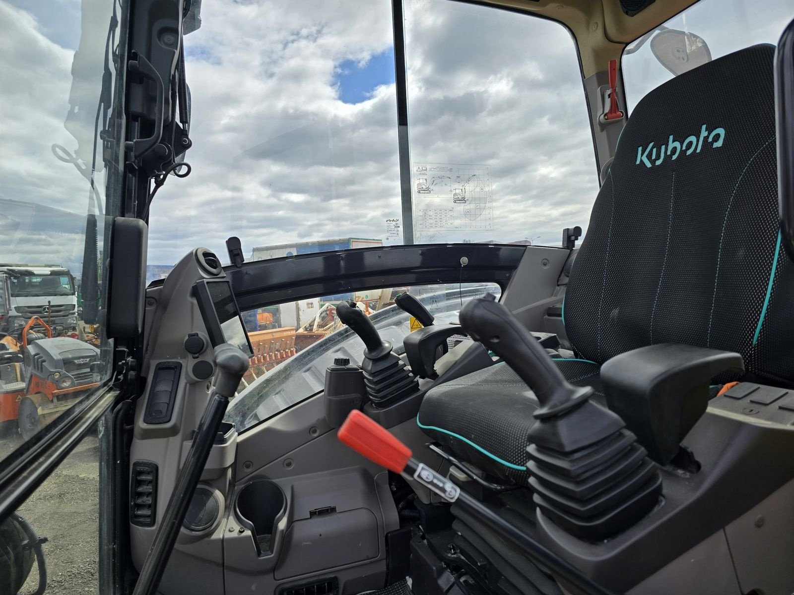 Minibagger typu Kubota KX060-5, Gebrauchtmaschine v Gabersdorf (Obrázek 9)