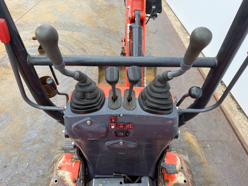 Minibagger del tipo Kubota U10-3 - Hydr. Undercarriage / Hammer Lines, Gebrauchtmaschine In Veldhoven (Immagine 11)