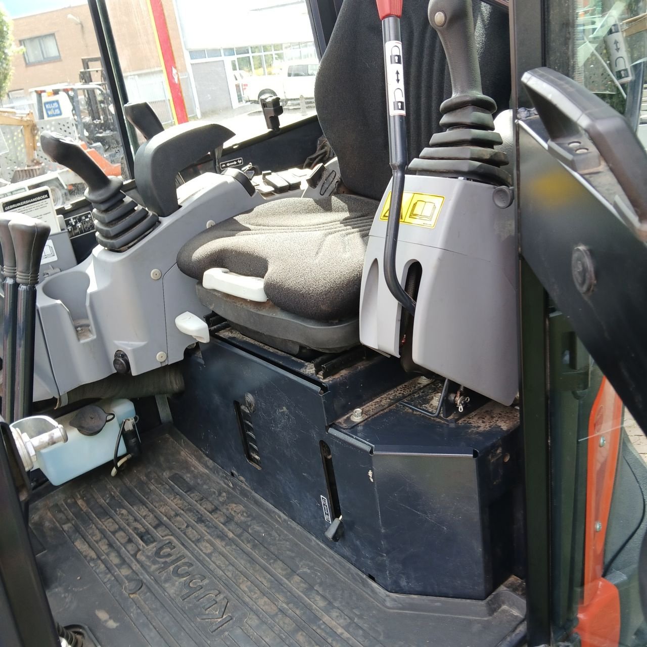 Minibagger Türe ait Kubota U27-4., Gebrauchtmaschine içinde Alblasserdam (resim 7)