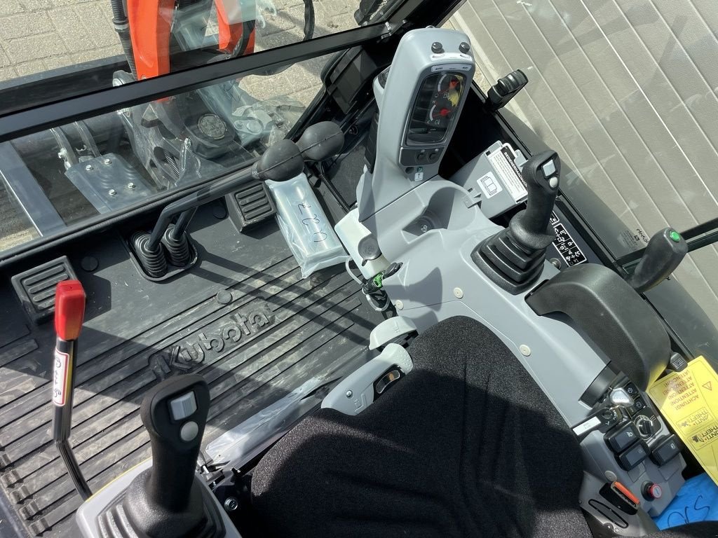 Minibagger des Typs Kubota U27 hi-spec minigraver NIEUW &euro;580 LEASE, Neumaschine in Neer (Bild 10)