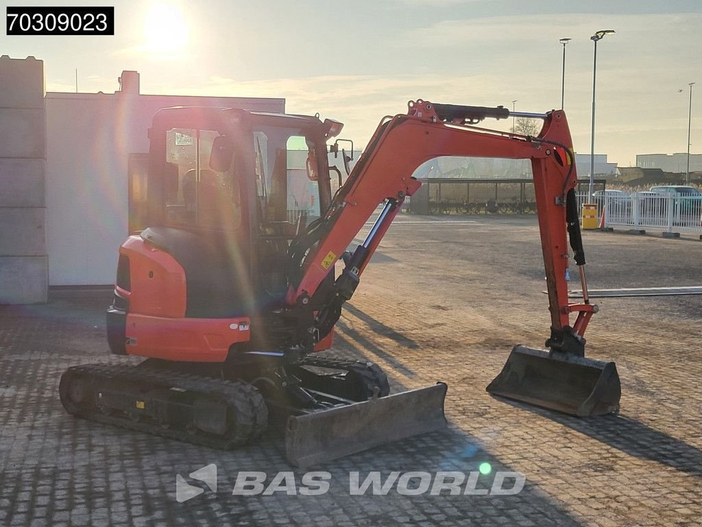 Minibagger des Typs Kubota U36 -4 3 Buckets, Gebrauchtmaschine in Veghel (Bild 8)
