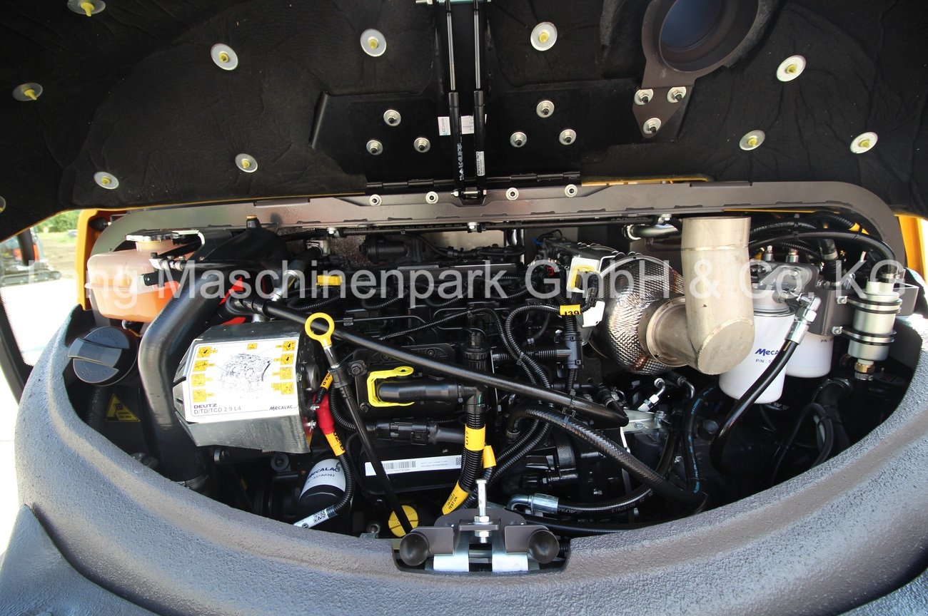 Minibagger des Typs Mecalac 6 MCR inkl. Powertilt & Löffelset, Neumaschine in Petting (Bild 13)