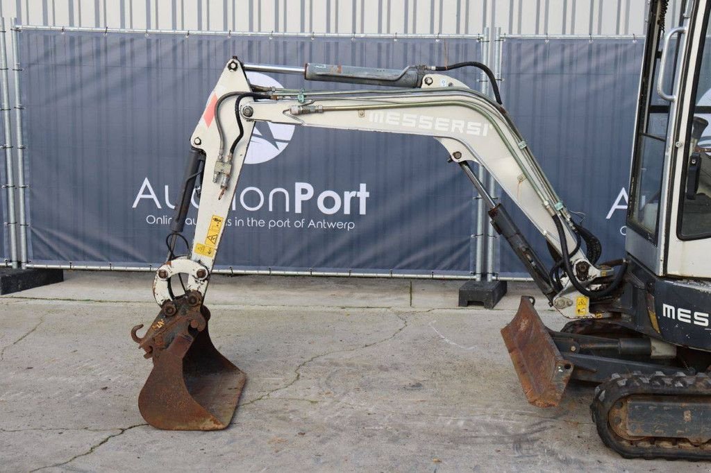 Minibagger typu Messersi M-22U/C, Gebrauchtmaschine w Antwerpen (Zdjęcie 11)