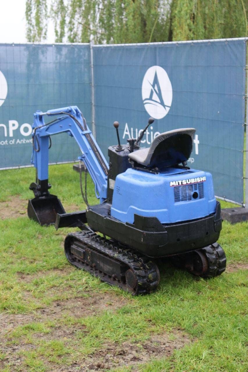 Minibagger типа Mitsubishi ME085, Gebrauchtmaschine в Antwerpen (Фотография 4)