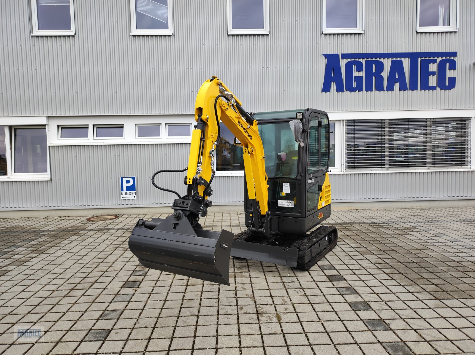 Minibagger Türe ait New Holland E 19 C, Neumaschine içinde Salching bei Straubing (resim 1)