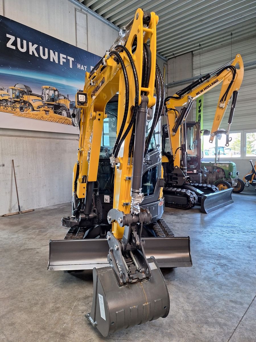 Minibagger Türe ait New Holland E 26 C, Neumaschine içinde Burgkirchen (resim 8)