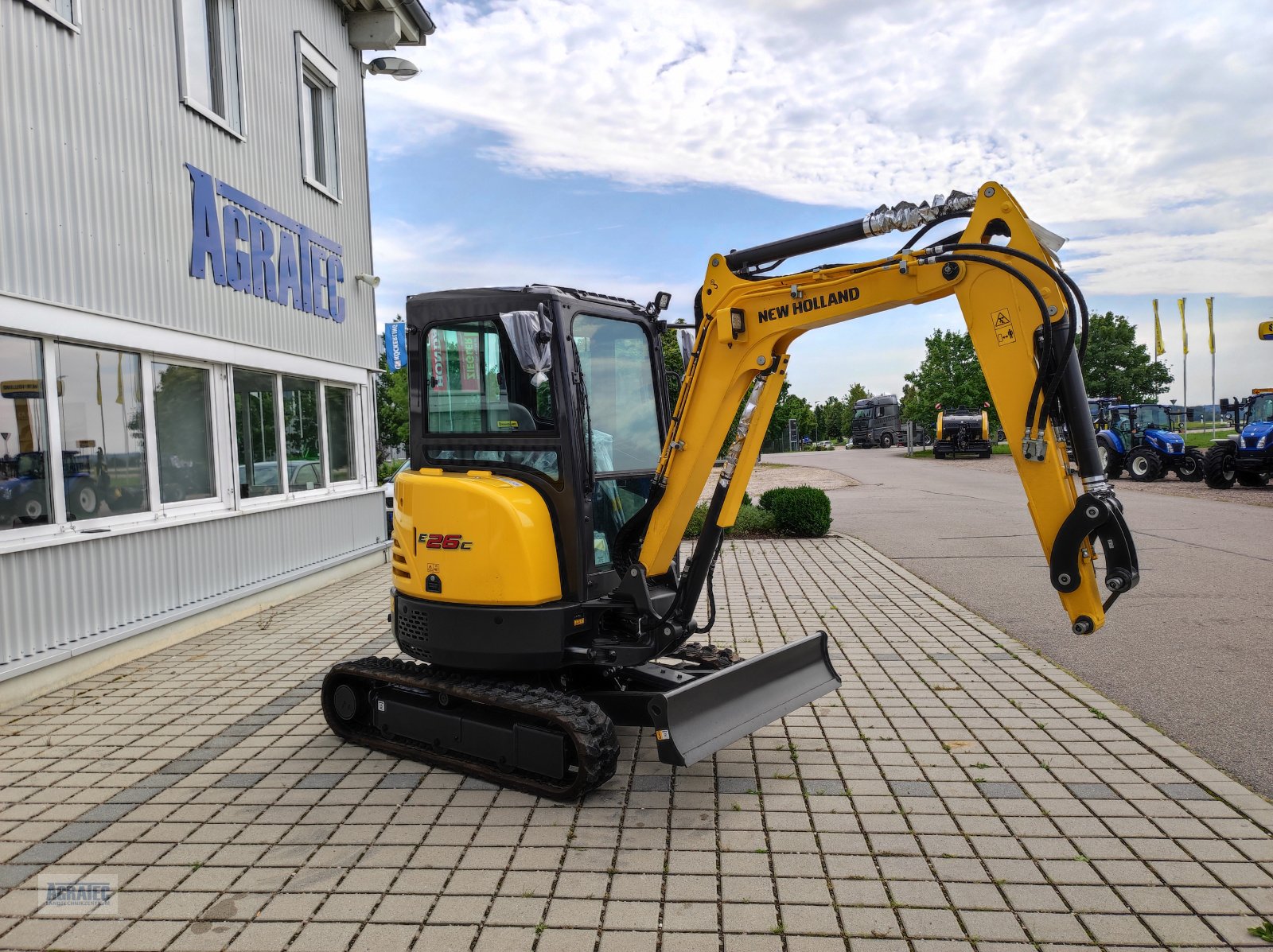 Minibagger a típus New Holland E 26 C, Neumaschine ekkor: Salching bei Straubing (Kép 5)
