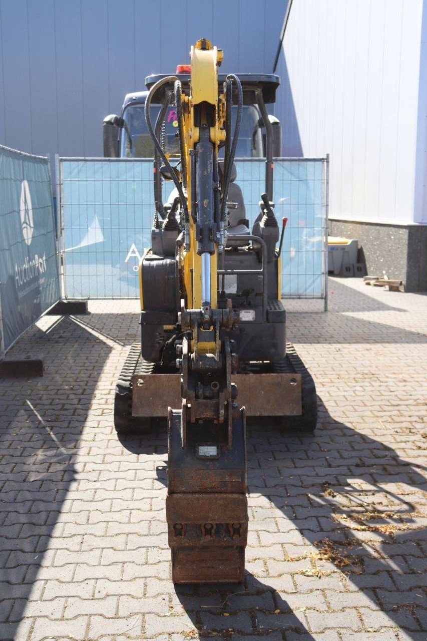 Minibagger типа New Holland E17C, Gebrauchtmaschine в Antwerpen (Фотография 9)