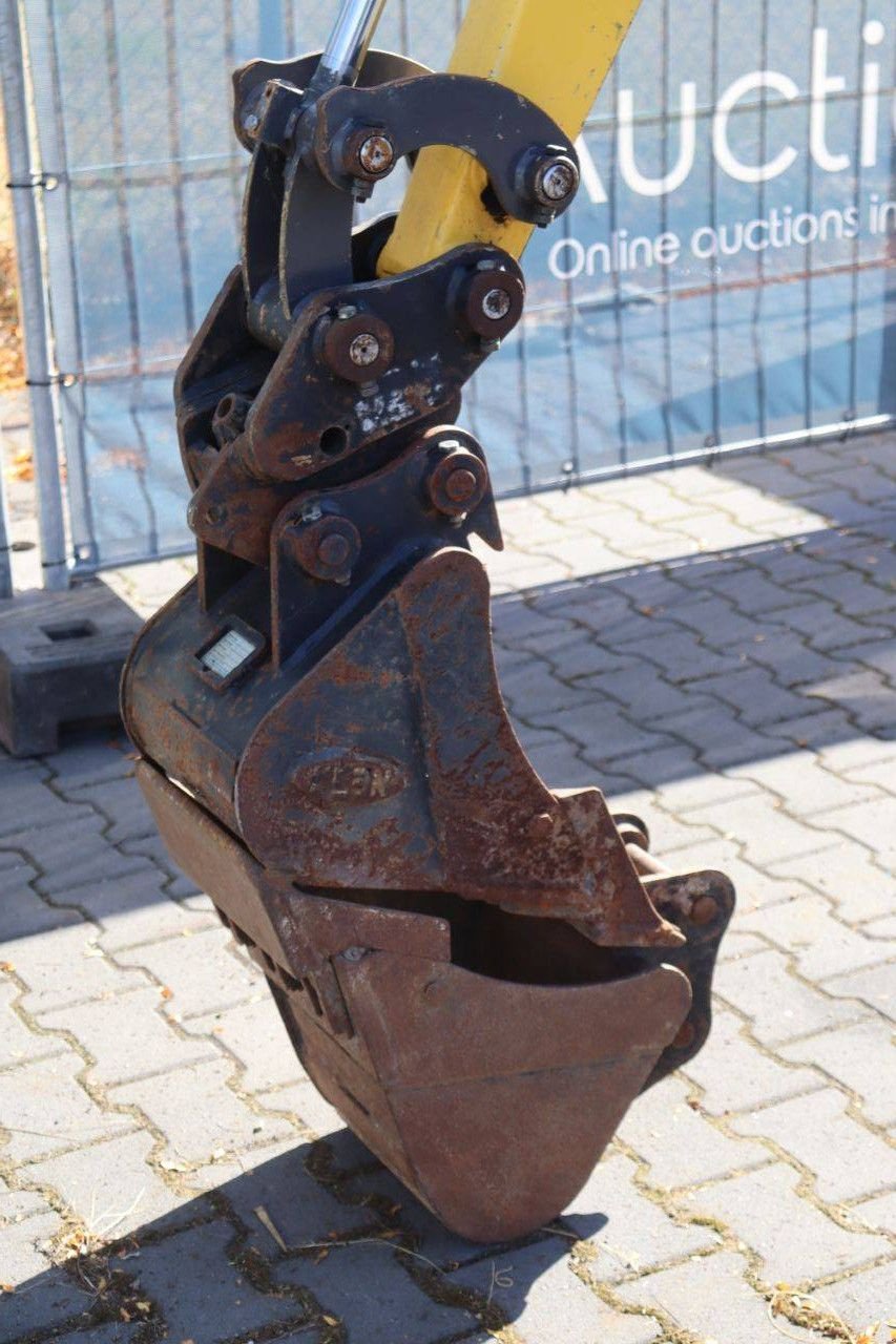 Minibagger типа New Holland E17C, Gebrauchtmaschine в Antwerpen (Фотография 11)