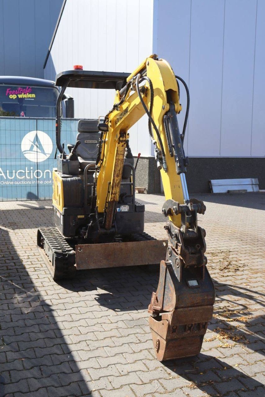 Minibagger типа New Holland E17C, Gebrauchtmaschine в Antwerpen (Фотография 8)