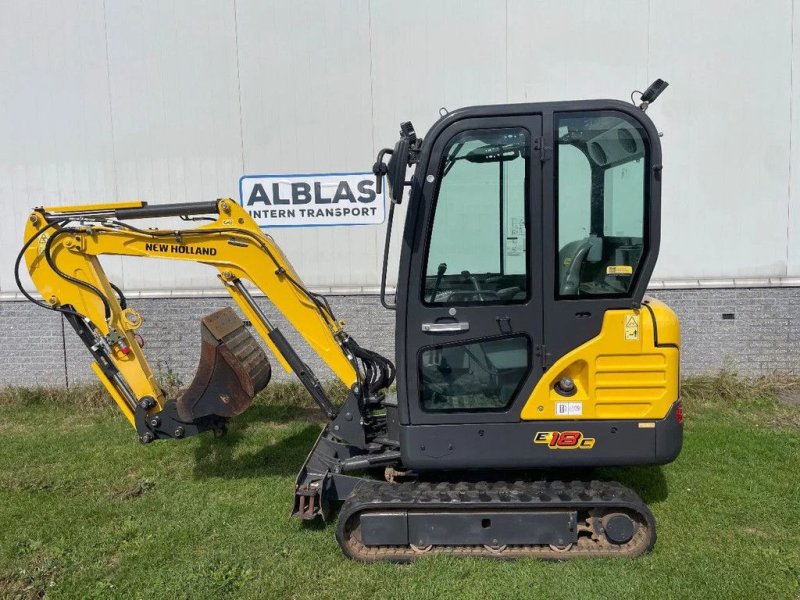 Minibagger типа New Holland E18C graafmachine Yanmar met 670 uur nieuwstaat! met Sloopsortee, Gebrauchtmaschine в Kwintsheul (Фотография 1)