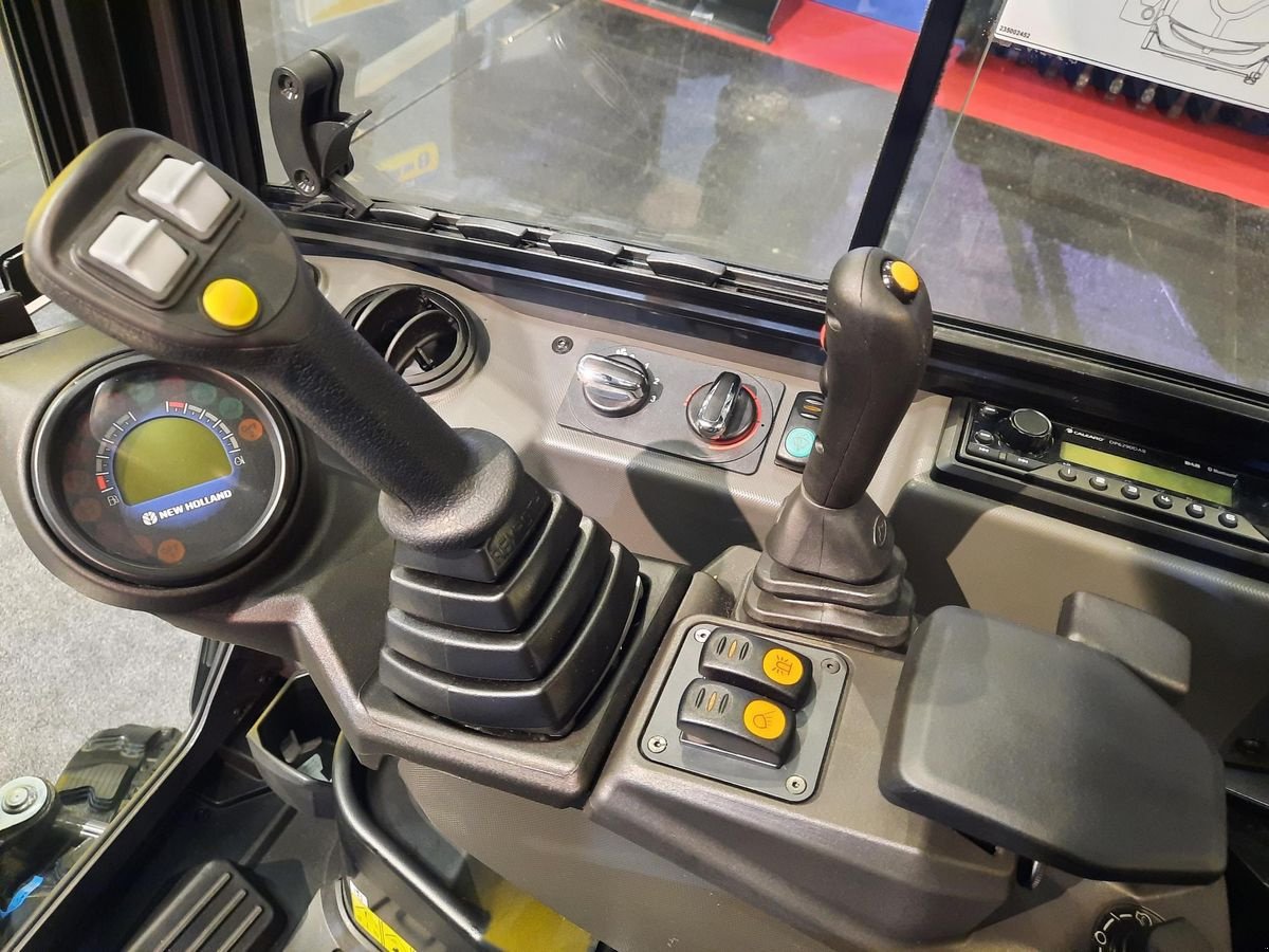 Minibagger a típus New Holland E20D, Neumaschine ekkor: Burgkirchen (Kép 11)