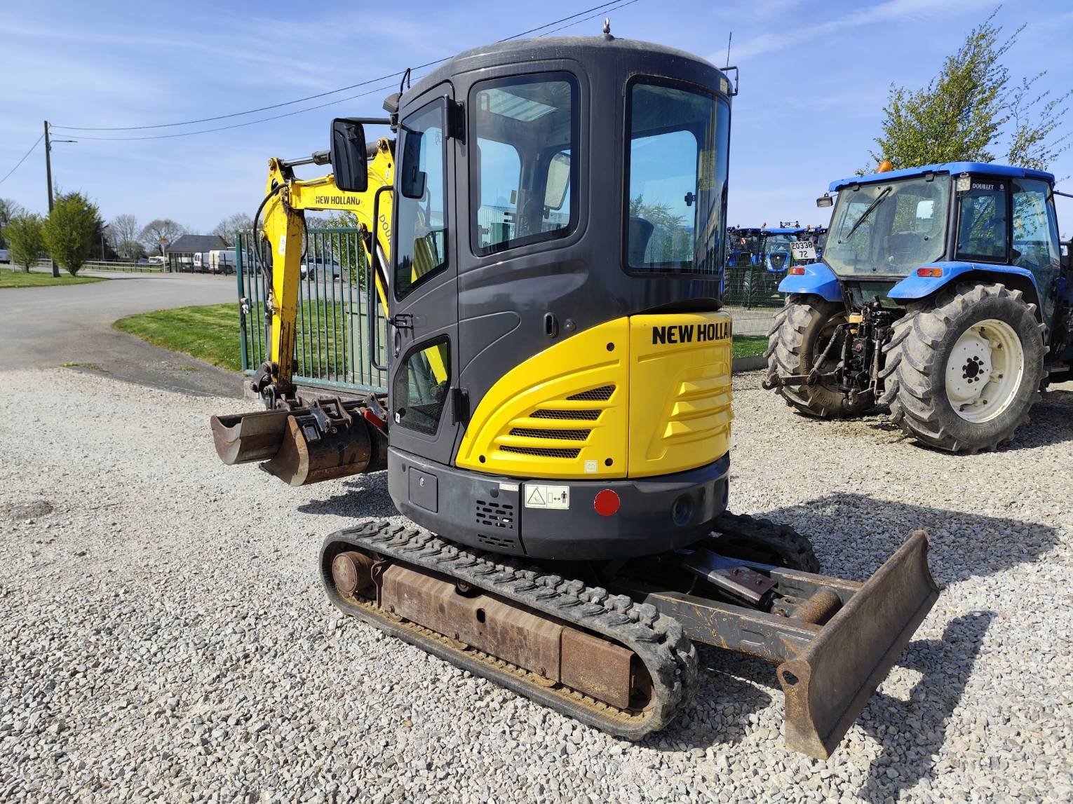 Minibagger tip New Holland E26C, Gebrauchtmaschine in Le Horps (Poză 3)