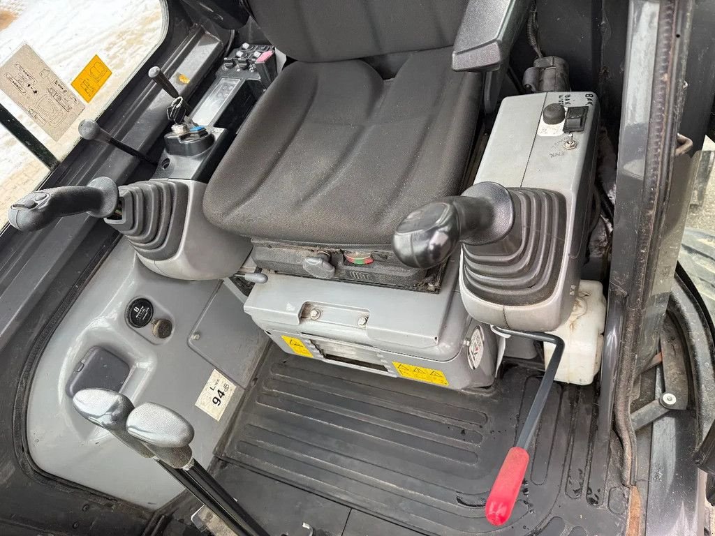 Minibagger za tip New Holland E39, Gebrauchtmaschine u Doetinchem (Slika 8)