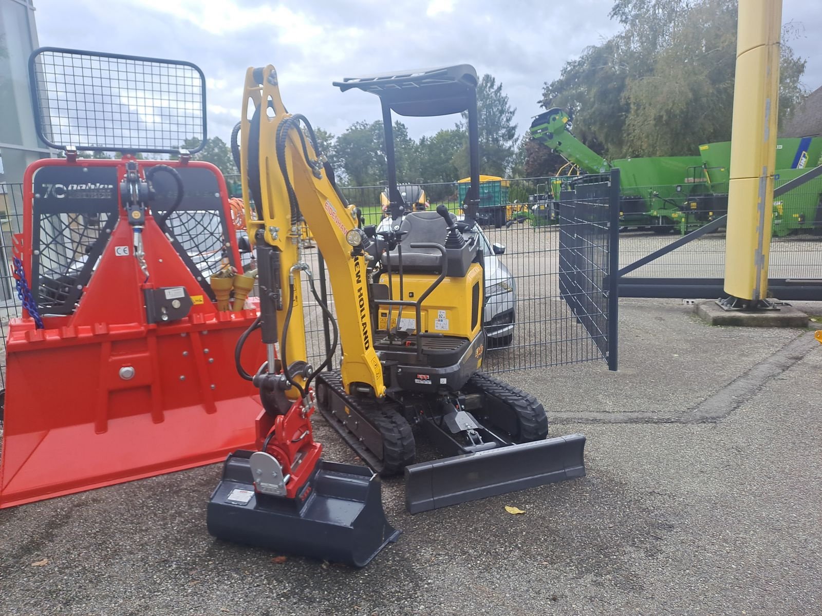 Minibagger des Typs New Holland New Holland E14D Minibagger, Gebrauchtmaschine in Burgkirchen (Bild 6)