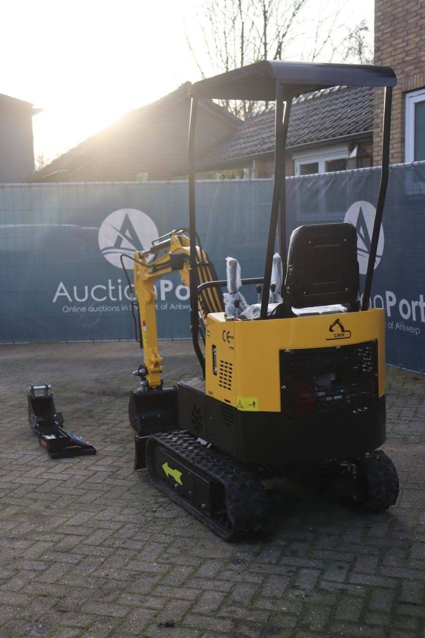 Minibagger typu Puch HT10, Gebrauchtmaschine v Antwerpen (Obrázok 4)