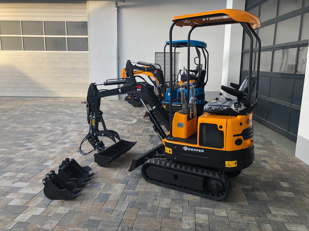 Minibagger des Typs Rhinoceros XN 12, Neumaschine in Rennertshofen (Bild 4)