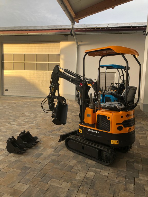 Minibagger des Typs Rhinoceros XN 12, Neumaschine in Rennertshofen (Bild 5)