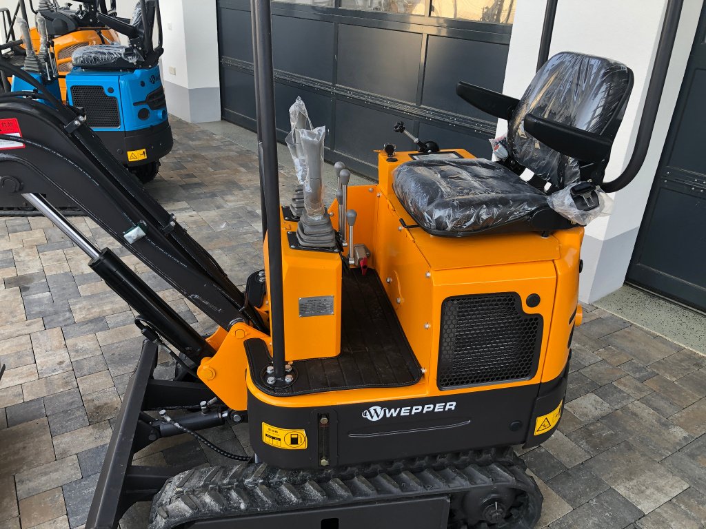 Minibagger des Typs Rhinoceros XN 12, Neumaschine in Rennertshofen (Bild 12)