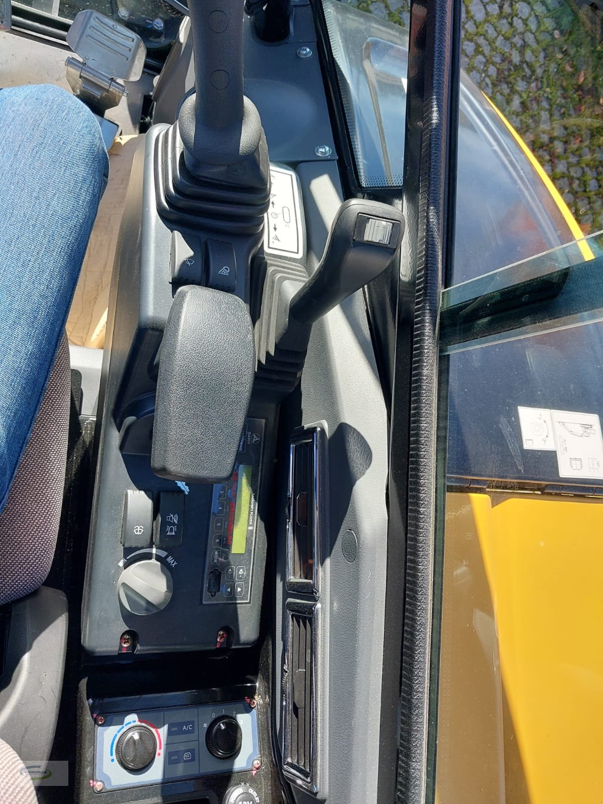 Minibagger Türe ait SANY SY35C Mietmaschine, Neumaschine içinde Frontenhausen (resim 12)