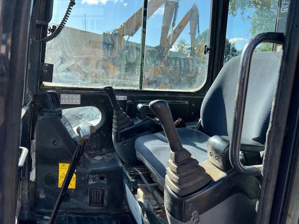 Minibagger от тип Sonstige Airman AX30 U, Gebrauchtmaschine в Doetinchem (Снимка 8)