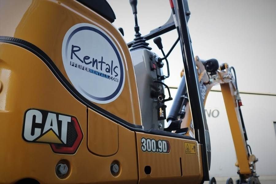 Minibagger of the type Sonstige Cat 300.9D Valid inspection, *Guarantee! Hydr Quickcou, Gebrauchtmaschine in Groenlo (Picture 2)