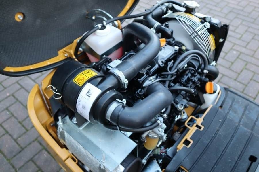 Minibagger of the type Sonstige Cat 300.9D Valid inspection, *Guarantee! Hydr Quickcou, Gebrauchtmaschine in Groenlo (Picture 4)