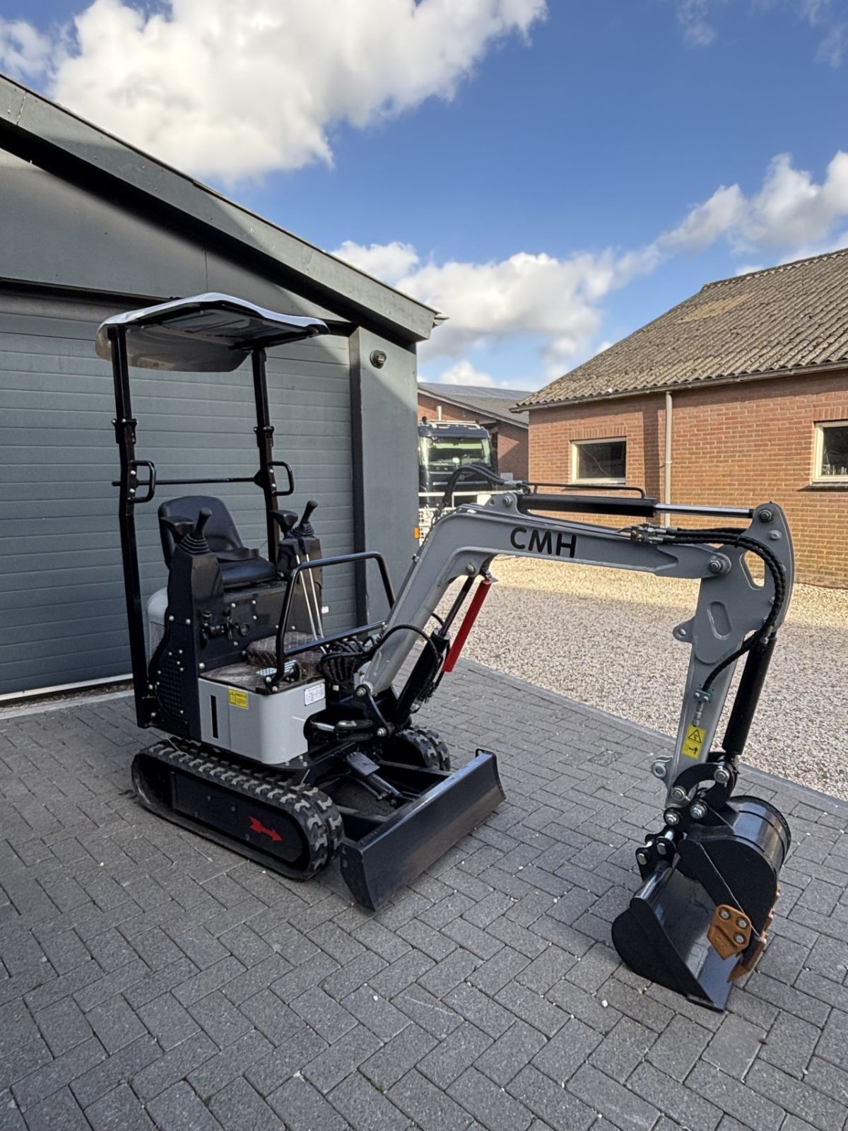 Minibagger typu Sonstige CMH HT 1000, Neumaschine v ZEGVELD (Obrázek 4)