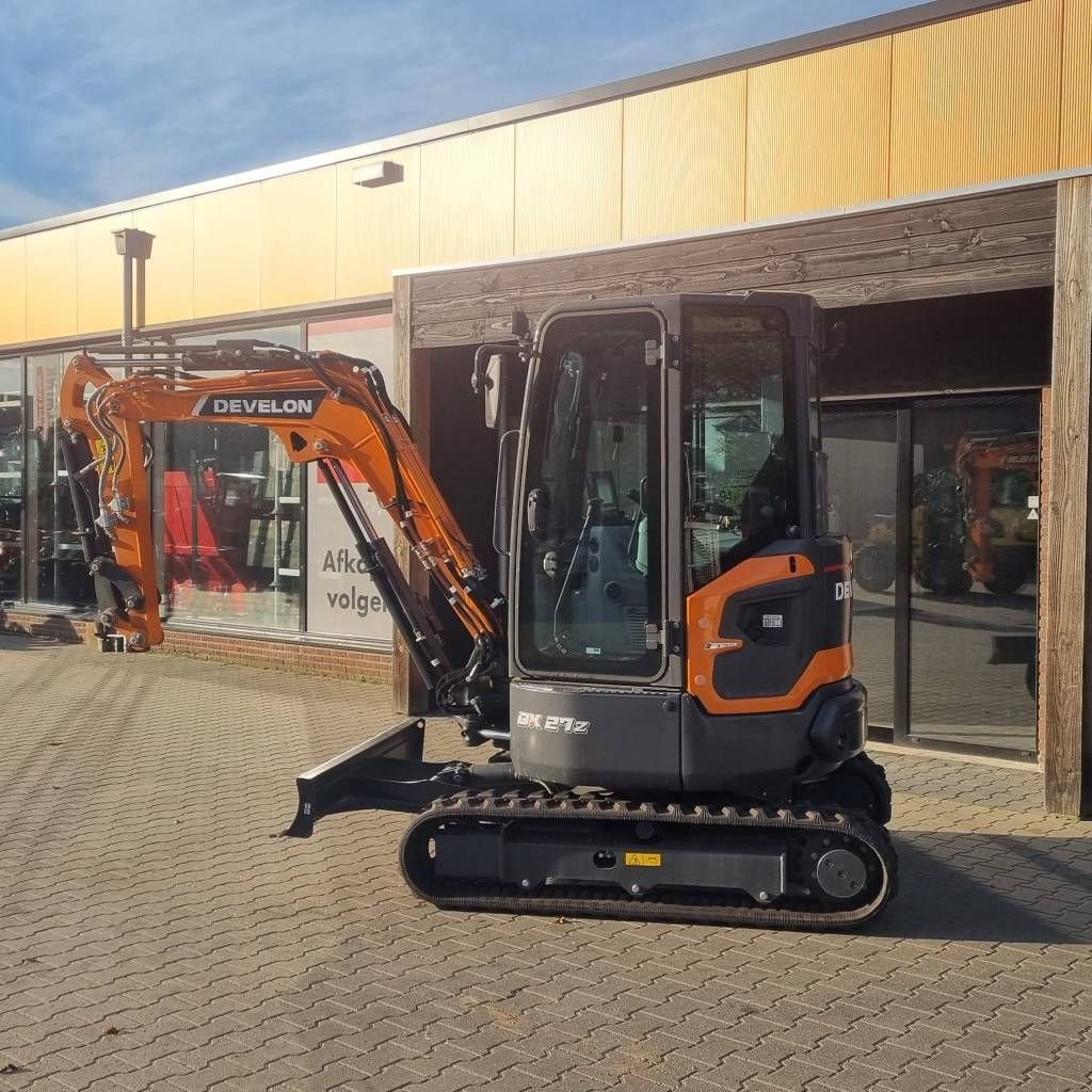 Minibagger des Typs Sonstige Delevon DX27-Z, Neumaschine in Doetinchem (Bild 1)