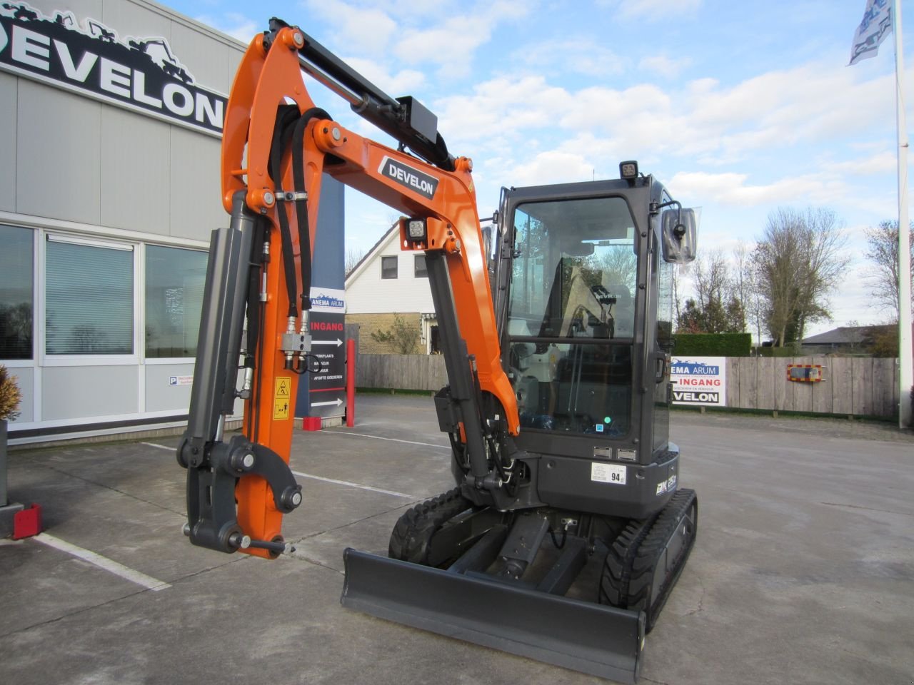 Minibagger des Typs Sonstige Develon DX25z-7, Neumaschine in Arum (Bild 3)