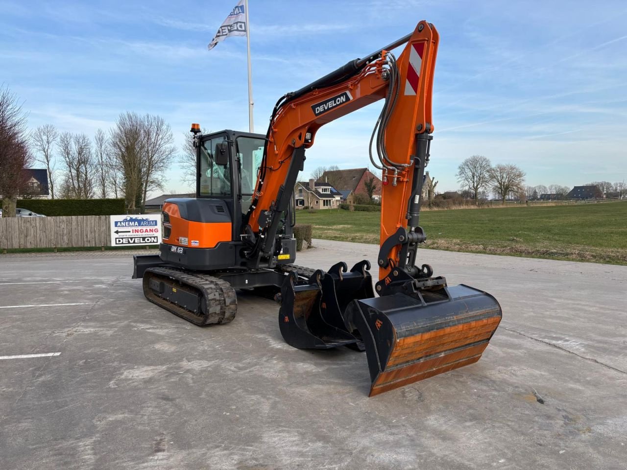 Minibagger typu Sonstige Develon DX63-7, Neumaschine v Arum (Obrázek 3)