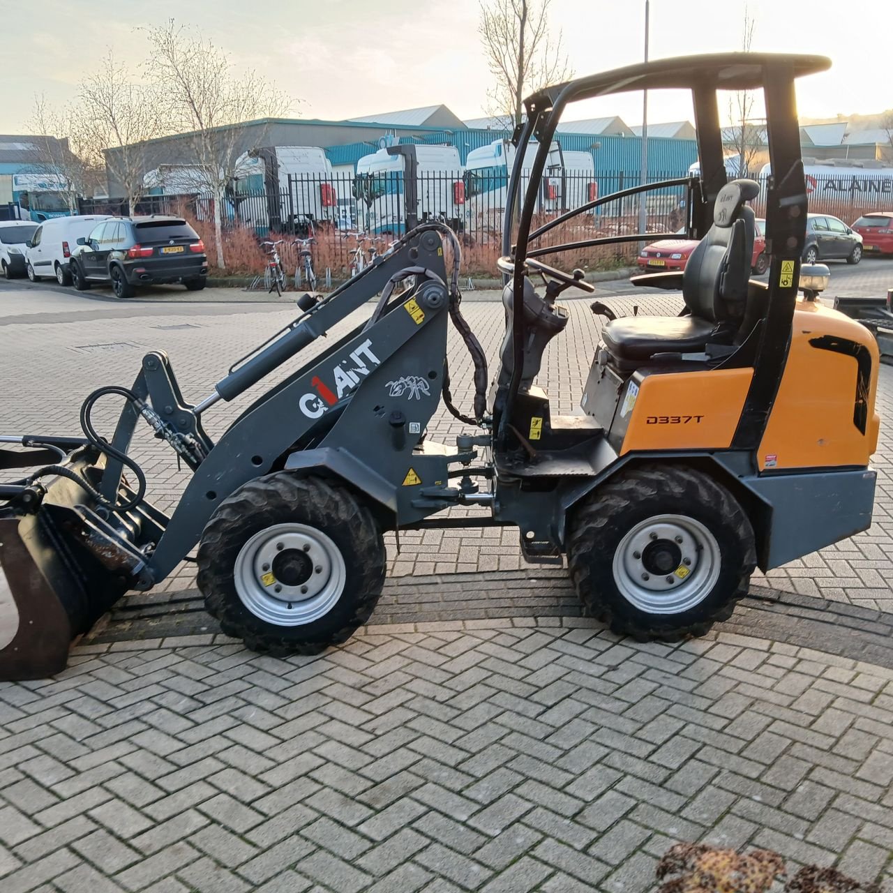 Minibagger des Typs Sonstige Giant D337T, Gebrauchtmaschine in Alblasserdam (Bild 2)