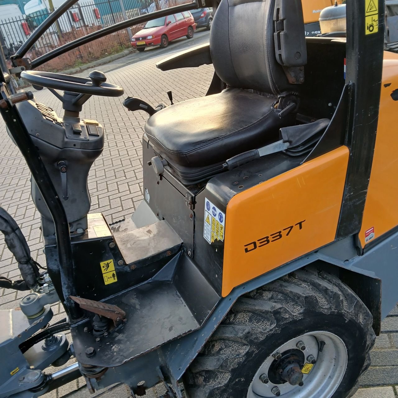 Minibagger des Typs Sonstige Giant D337T, Gebrauchtmaschine in Alblasserdam (Bild 4)