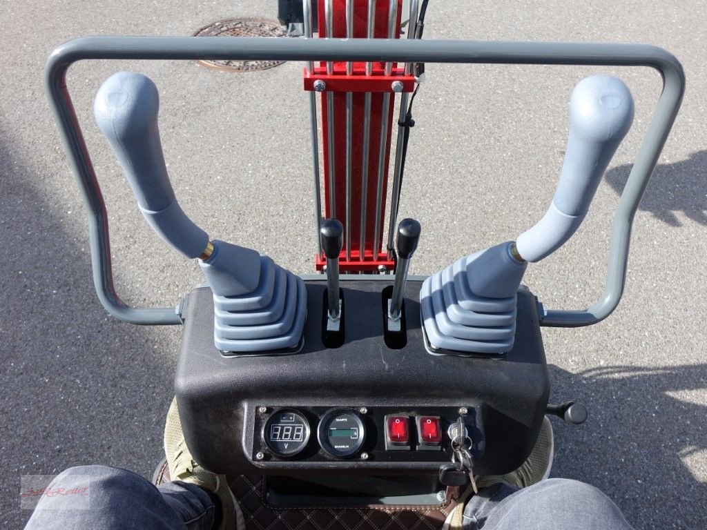 Minibagger des Typs Sonstige Grizzly KME 10 Minibagger Diesel Euro 5 Motor, Neumaschine in Fohnsdorf (Bild 12)